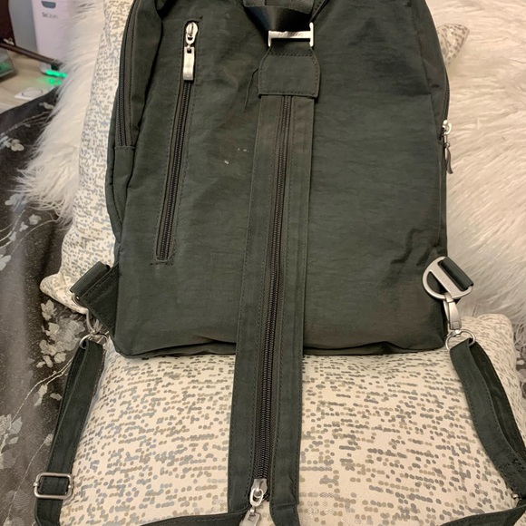 baggallini excursion travel sling